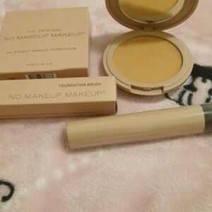 No Makeup Makeup Foundation Almomd With Foundation Brush
